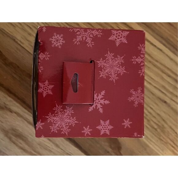 Star Wars Hallmark Ball Ornament NIB Box Imperfect - Picture 3 of 4